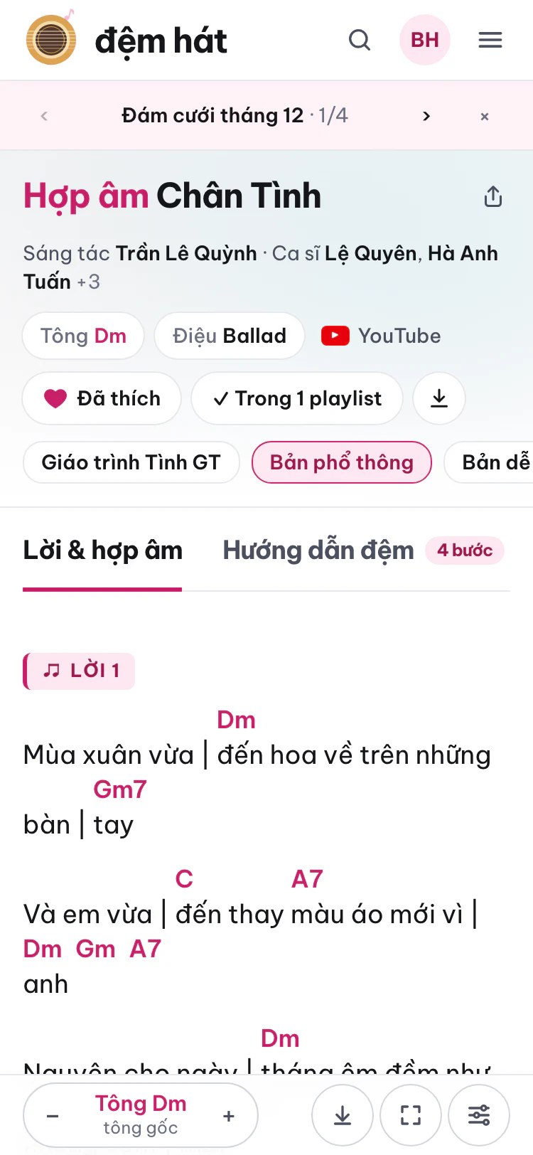 Thanh playlist ở đầu trang bài.
